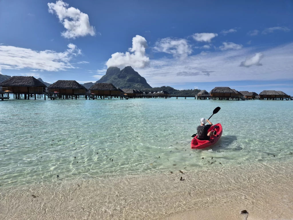 paddle dans l'océan bora bora