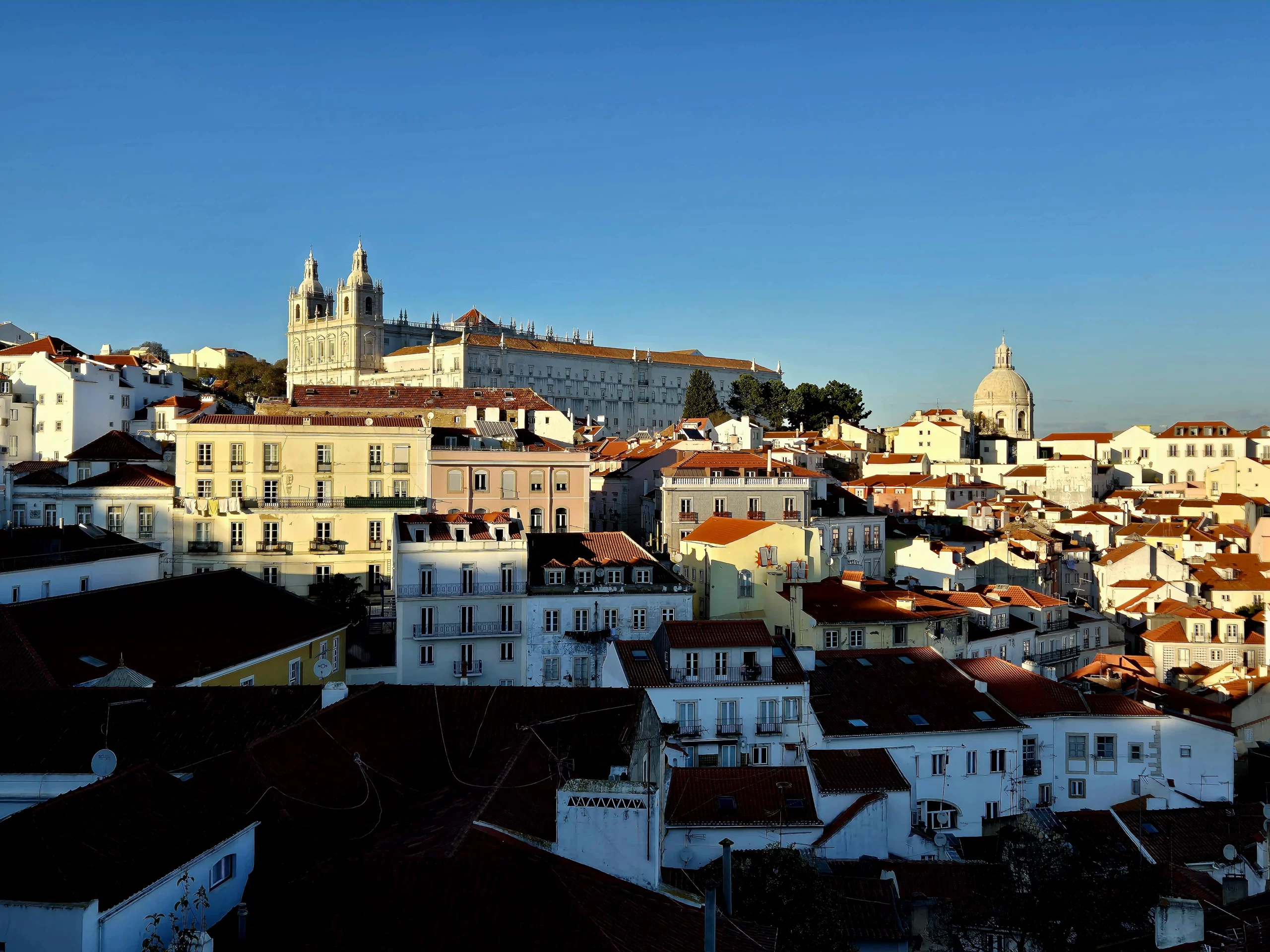 visiter lisbonne en 3 jours - vue Miradouro Santa Luzia